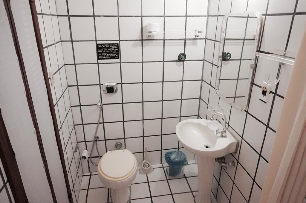 Cama em Dormitório Misto com 6 Camas